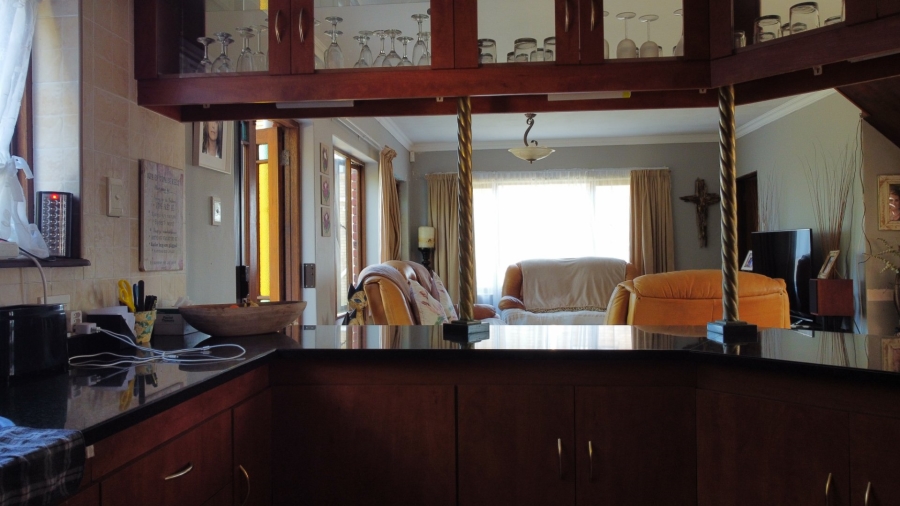 2 Bedroom Property for Sale in Hersham Western Cape